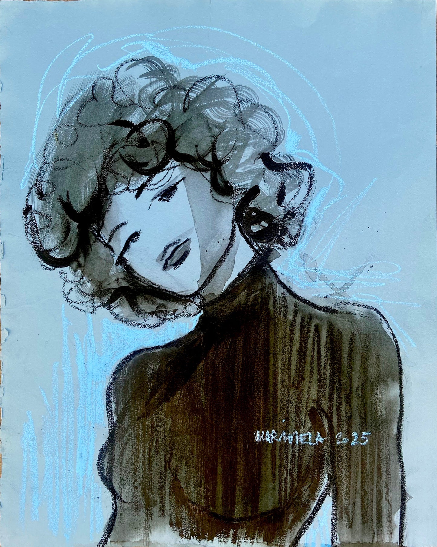 Me inclino desconfiada